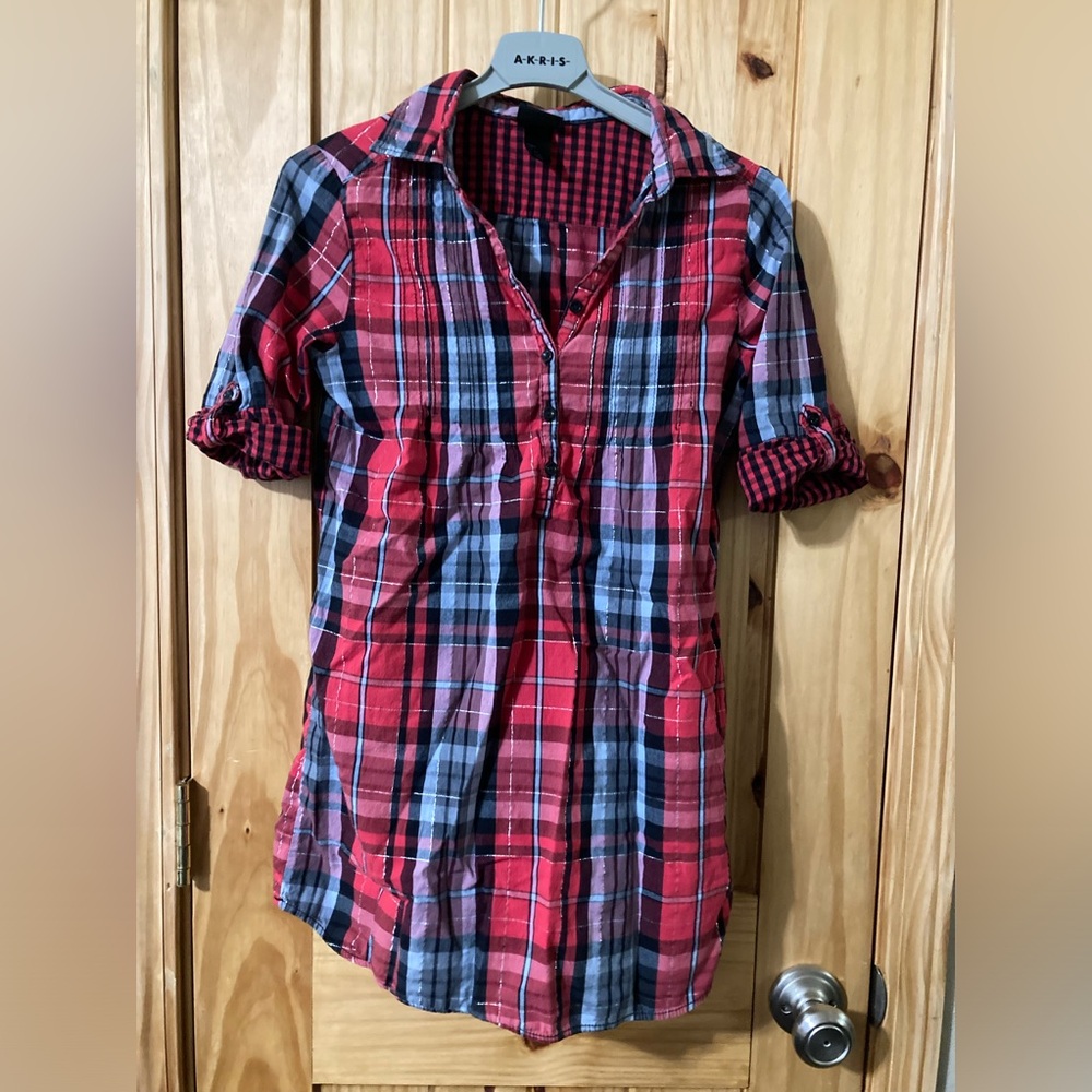 H&M girls size 12-14 years half button-down, tab-sleeve plaid top